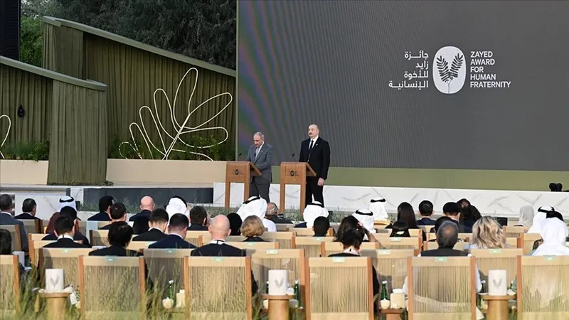 baskan-erdogandan-2026-zayed-insan-kardesligi-odulleri-programina-video-mesaj-aliyev-ve-pasinyani-tebrik-ediyo-1770233816344.jpeg Başkan Erdoğan'dan 2026 Zayed İnsan Kardeşliği Ödülleri programına video mesaj! "Aliyev ve Paşinyan'ı tebrik ediyorum"-2