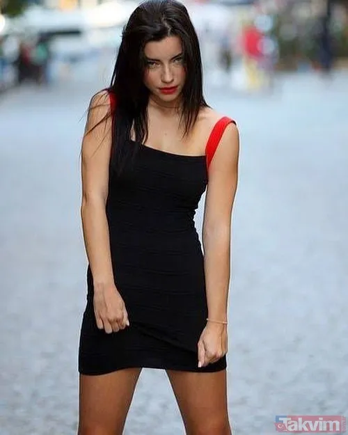 Merve Boluğur imaj değiştirdi! Verdiği poz olay oldu son haline yorum yağdı: "Yeni saç bahane mini etek şahane" - 4