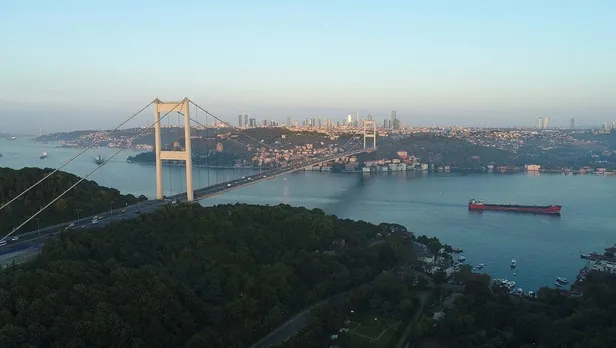 Asfalt çalışmasının sona erdiği FSM Köprüsü'nde trafik yoğunluğu azaldı-1