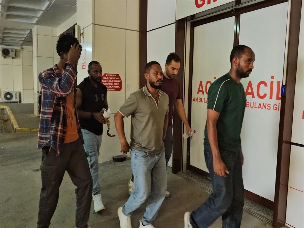 1787504739488.jpeg Edirne’de göçmen kaçakçılığı operasyonu: 19 kişi yakalandı-4