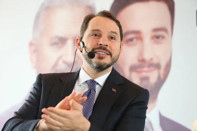 Bakan Albayrak Kağıthane'de iş insanları ve STK temsilcileri ile buluştu