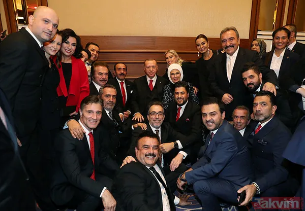 Cumhurbaşkanlığı Külliyesi'nde gerçekleştirilen 29 Ekim Cumhuriyet Bayramı Kabul Töreni'ne ünlü akını - 17