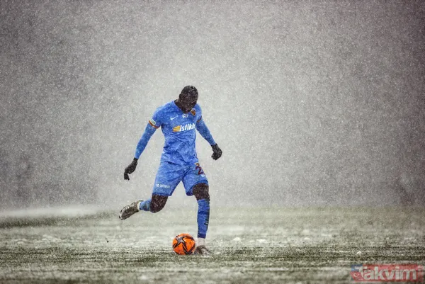 Volkan Demirel etkisi! Emre Mor rüzgar gibi esti... - 15