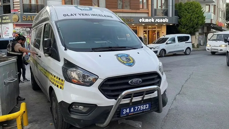 kucukcekmecede-bos-arazide-guvercin-besleyen-ismail-g-maskeli-sahislar-tarafindan-silahla-vuruldu-1717094507447.jpeg Küçükçekmece'de boş arazide güvercin besleyen İsmail G. maskeli şahıslar tarafından silahla vuruldu-4