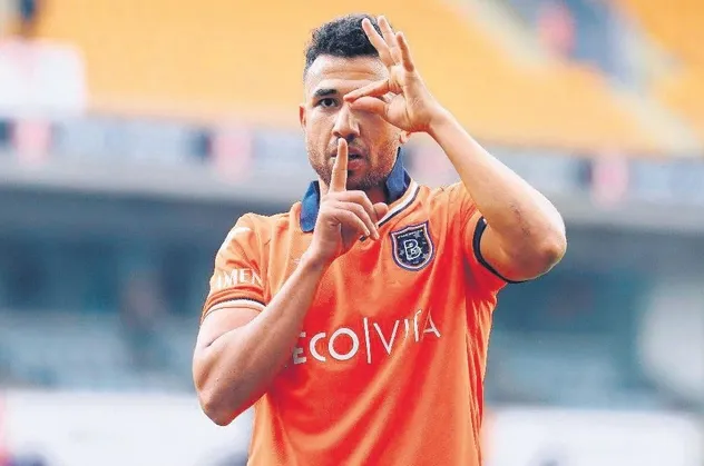 Trabzonspor'da sol kanat artık Mısırlı yıldız Trezeguet’e emanet