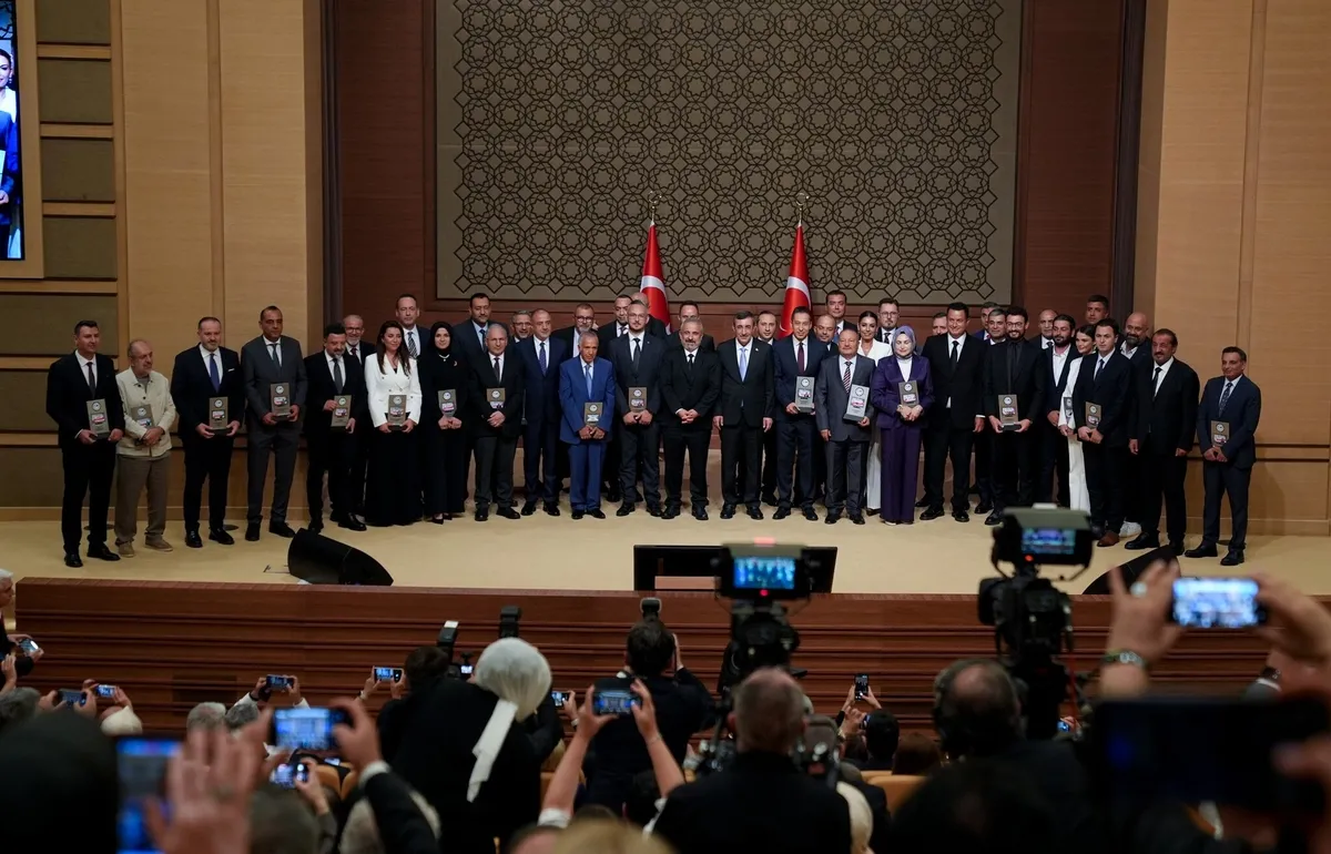 turkuvaz-medyaya-anadolu-medya-odullerinde-iki-odul-1786477398616.jpeg 11. Anadolu Medya Ödülleri sahiplerini buldu: Turkuvaz Medya’ya çifte ödül-2