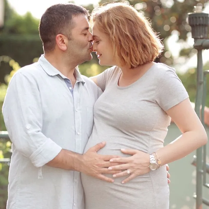 40-plus-yontemiyle-13-kilo-verdi-46lik-ceyda-duvenci-26sina-geri-dondu-gobegi-5-cm-incelten-formul-1710513843657.jpg 46'lık Ceyda Düvenci 26'sına geri döndü! 40 plus yöntemiyle 13 kilo verdi! Göbeği 5 cm incelten formül...-3