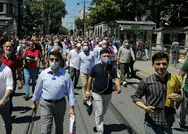 Tramvay seferleri durunca binlerce kişi Ayasofya Camiine yürüdü