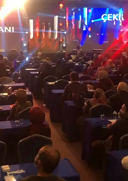 Son dakika: Antalya'da pes dedirten görüntüler! 1900 kişi ile etkinlik! Ne sosyal mesafe var ne de maske!-3