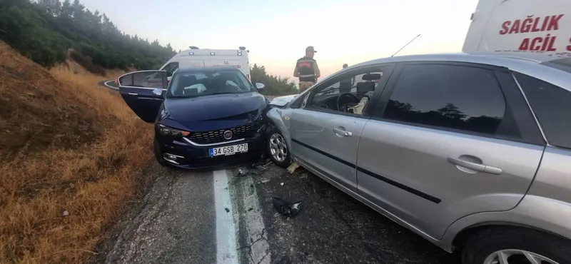 Gaziantep'te feci kaza! İki araç kafa kafaya çarpıştı: 8 yaralı-3