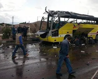 Terörist sandıkları turist aracını taradılar!