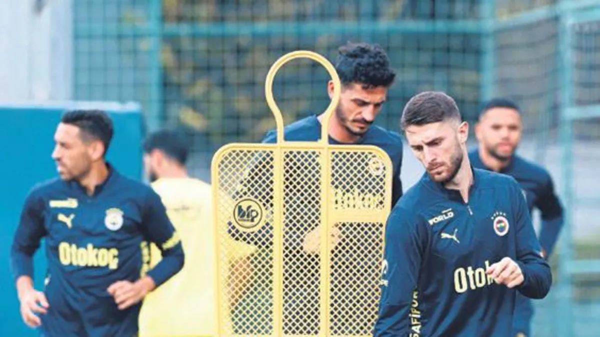 Fenerbahçe, Kasımpaşa ile deplasmanda oynayacağı maça hazırlanıyor!