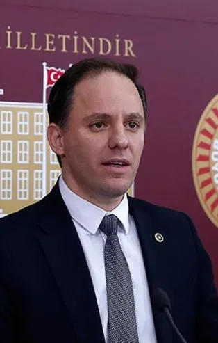 CHP'li vekil Deniz Yavuzyılmaz ABD seçimleri üzerinden Türkiye'yi 'idamlık' ilan etti! Sandıkta hezimete uğrayan kuklaların umudu dış müdahale