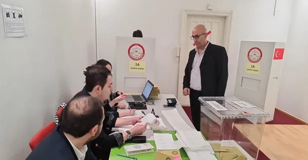 Türkiye'deki Cumhurbaşkanı ve Milletvekili Seçimleri için Finlandiya'da oy verme işlemi başladı!