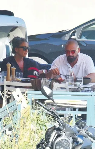 Eda Taşpınar'ın çabaları boşa çıktı! Yeni aşkıyla bakın nasıl görüntülendi