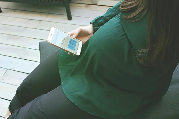 ticaret-bakanligi-tuketicileri-internetten-alisveriste-efsane-cuma-indirimleri-gibi-isimlerle-yapilan-kampanyalara-karsi-uyardi-1604901766831.jpg Ticaret Bakanlığı, tüketicileri internetten alışverişte "efsane cuma indirimleri" gibi isimlerle yapılan kampanyalara karşı uyardı-5