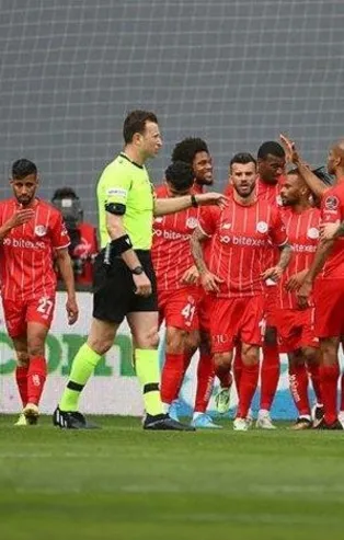 Antalyaspor deplasmanda galip!