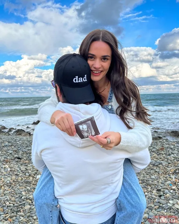 7,5 aylık hamile olan Hande Soral’ın son haline bakın! İsmail Demirci’nin eşi karnı burnunda paylaştı ikiz kardeşlerden yorum gecikmedi - 1