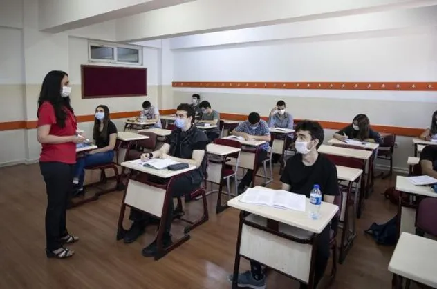 Telafi eğitimleri isteğe bağlı yapılacak! Okullar 2 Temmuz'a kadar açık...