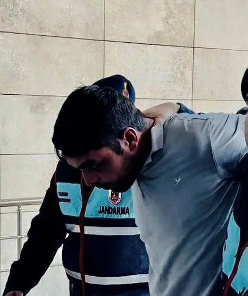 mersinde-3-kisilik-aileyi-katledip-cezaevinde-intihar-etmisti-halil-evcibagin-cenazesi-koyunde-istenmedi-1712684798071.jpeg Mersin'de 3 kişilik aileyi katledip, cezaevinde intihar etmişti! Halil Evcibağ'ın cenazesi köyünde istenmedi-3