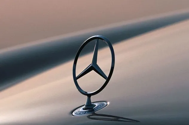 2001 model Mercedes-Benz E 200 icradan satılığa çıkartıldı! Uygun fiyatıyla dikkat çekiyor