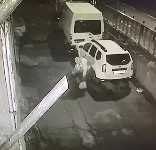 istanbul-sislide-kripto-para-uretiminde-kullanilan-25-milyon-lira-degerinde-ekran-karti-calan-3-supheli-yakala-1653200411704.jpg İstanbul Şişli'de kripto para üretiminde kullanılan 2,5 milyon lira değerinde ekran kartı çalan 3 şüpheli yakalandı-6