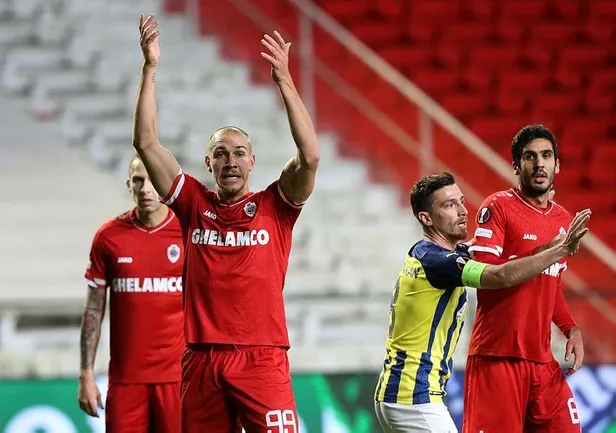 Fenerbahçe’nin takımdan gönderdiği Michael Frey Kanarya'nın golcülerini katladı!-4