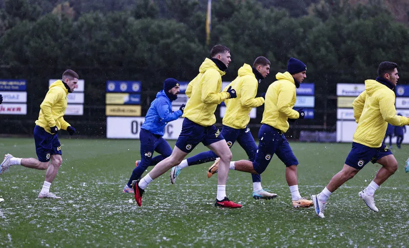 SON DAKİKA FENERBAHÇE TRANSFER HABERLERİ | Fenerbahçe'de ayrılık! İsmail Kartal'ın gözdesi Miha Zajc yolcu - 6
