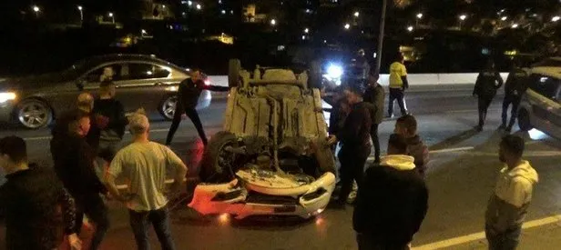 İzmir’de alkollü sürücü kaldırıma çarptı takla attı