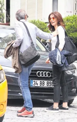 Aşk yok dostluk var