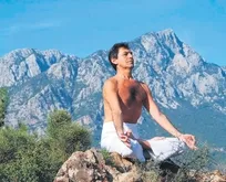 Ünlü yoga eğitmeni Akif Manaf hedefte: Markası ve kişisel verileri izinsiz kullanıldı!