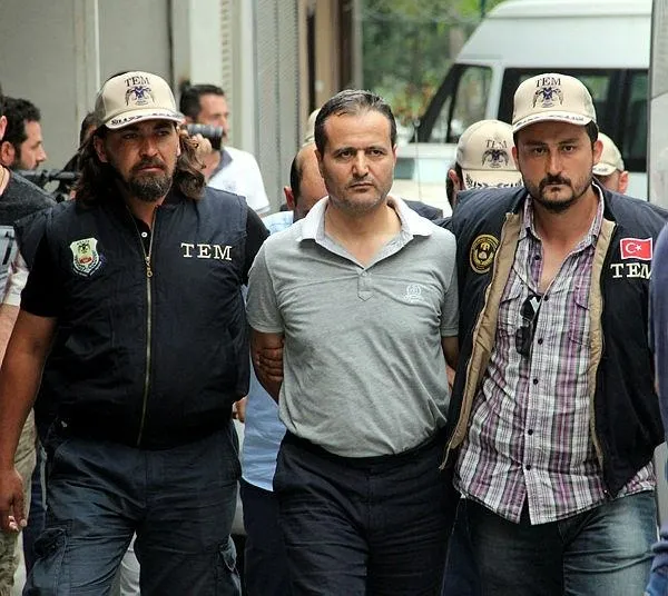 FETÖ'cü alçaklardan Hadise taktiği-1