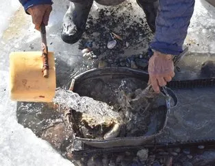Günlük 389 bin lira kazanıyorlar! Kırgızistan’da altın madencileri dondurucu soğukta altın çıkarıyorlar