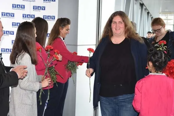 Bodrum'a gelen sezonun ilk turist kafilesi karşılandı!-6