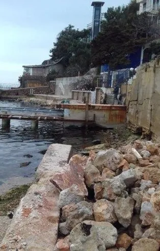 CHP’li Meclis Üyesi Haluk Derman Burgazada'da plaja çökmek istedi