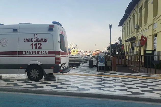 İzmir'de denizde sır ceset! Soruşturma başlatıldı