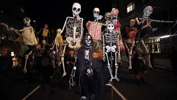 cadilar-bayrami-ne-zaman-2021-cadilar-bayrami-kostumleri-ve-etkinlikleri-2021-halloween-ne-demek-anlami-ne-1633846796031.jpg Cadılar Bayramı kostümleri ve etkinlikleri 2021! Cadılar Bayramı ne zaman 2021? Halloween ne demek, anlamı ne?-2