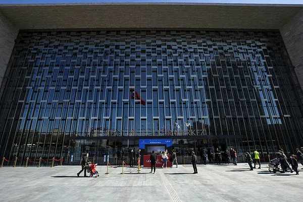 1635654106121.jpg Atatürk'ten sonra ikinci Türkçe opera talimatı Başkan Erdoğan'dan! AKM açılışında dikkat çeken detay-5