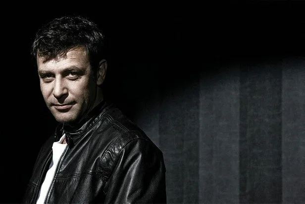 nejat-islerin-son-halini-gorenler-sasti-kaldi-kendisini-goruntuleyen-muhabirlere-hakaretler-yagdirdi-1639337727171.jpeg Nejat İşler'in son halini görenler şaştı kaldı! Kendisini görüntüleyen muhabirlere hakaretler yağdırdı-9