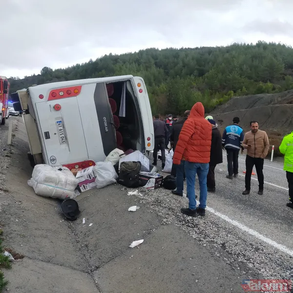 Can pazarı! Denizli'de işçi midibüsü devrildi ortalık karıştı... - 9