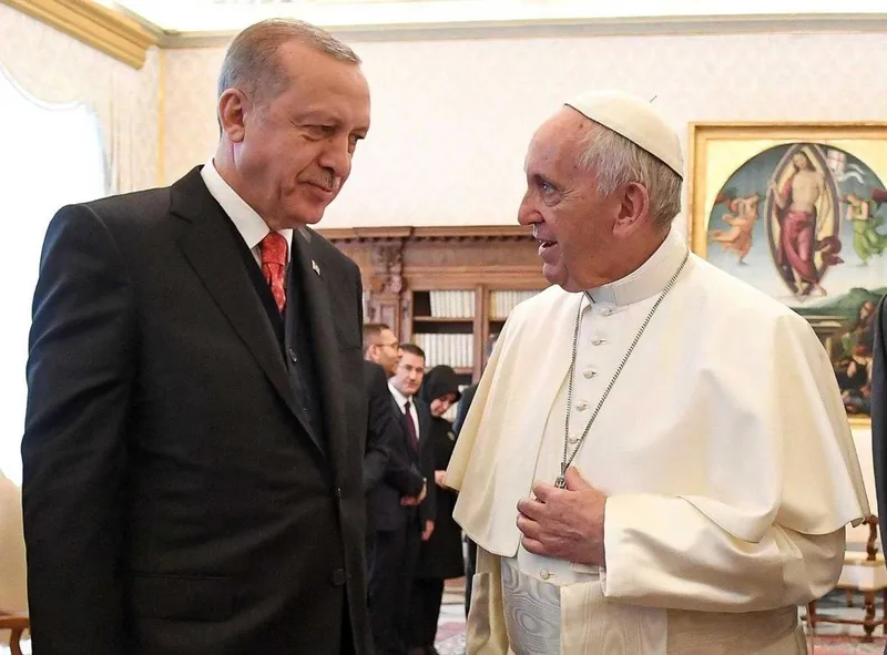 Başkan Erdoğan ve vefat eden önceki Papa Fransuva (Takvim.com.tr)