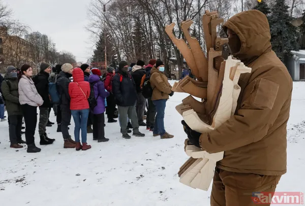 SON DAKİKA: Rusya Ukrayna son durum | Ukrayna sivilleri böyle eğitiyor - 36