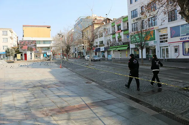 Koronavirüste normalleşme sonrası ilk kez uygulanıyor! Aksaray tamamen kapatıldı