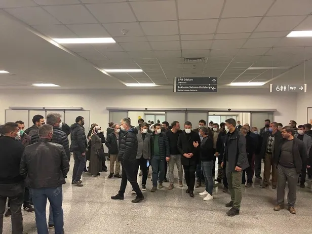 basibos-gezen-9-kopek-ogrenciyi-agir-yaraladi-ankara-buyuksehir-belediyesine-soylememize-ragmen-onlem-alinmadi-1638218478545.jpeg Başıboş gezen 9 köpek öğrenciyi ağır yaraladı: "Ankara Büyükşehir Belediyesi'ne söylememize rağmen önlem alınmadı"-3