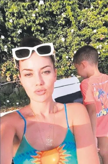 27 yıllık evliliği biten Arzum Onan'a “Boşanmak kesinlikle iyi geldi” yorumu sosyal medyayı ikiye böldü!-6