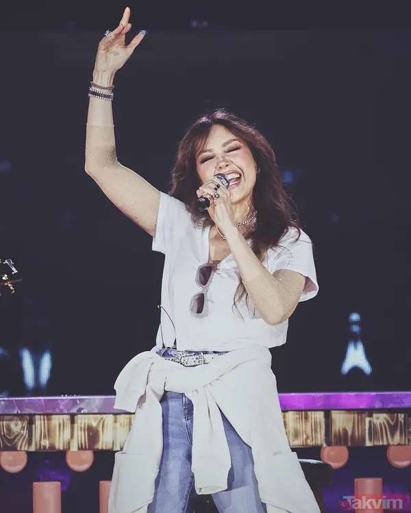 Rosalinda’nın yıldızı Thalia’nın son haline bakın! Ceyda Ateş’in paylaşımında ortaya çıktı! “Genç kız gibi hala” - 12