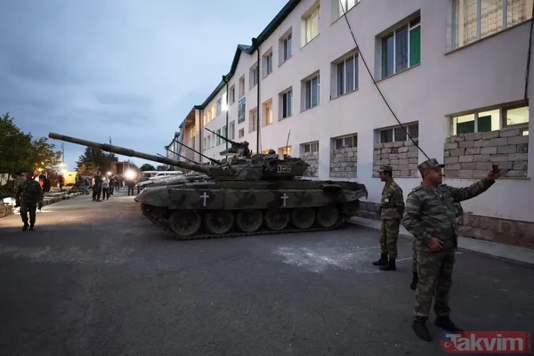 Azerbaycan Cumhurbaşkanı Müşaviri Hikmet Hacıyev, Karabağ'da ele geçirilen silahların listesini açıkladı - 22