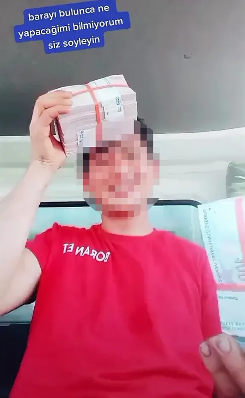 caldigi-paralari-esek-gibi-calisiyorum-notuyla-paylasan-hirsizi-takipcisi-yakalatti-1662637430859.jpg