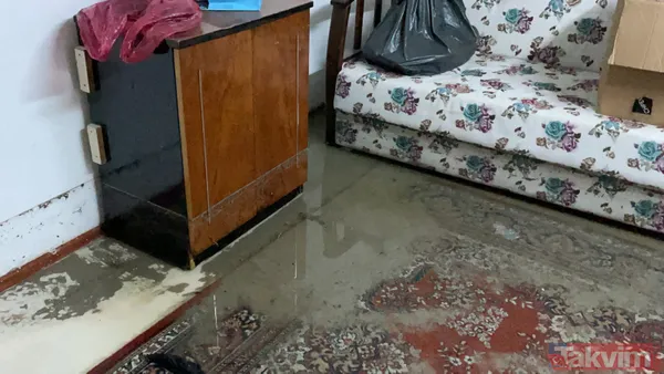 İstanbul Başakşehir'de İSKİ deposundan su taştı! İki ev ve bir markette hasar... - 4