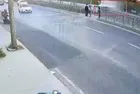 Küçükçekmece'de durakta bekleyen gencin hayatını kaybettiği kaza kamerada